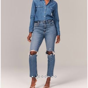 Abercrombie Curve Ultra High Rise Straight Jean/ Medium Destroy Short Length